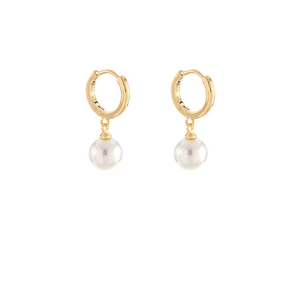 Pearl Dangling Hoops